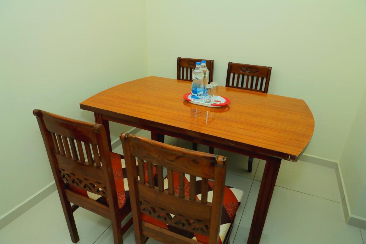 Lia'S Homestay 蓬蒂切里 外观 照片
