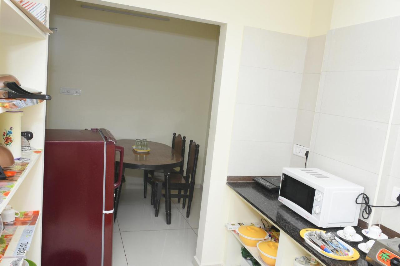 Lia'S Homestay 蓬蒂切里 外观 照片